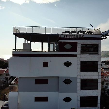 Compass Aparthotel Dobra Voda Esterno foto