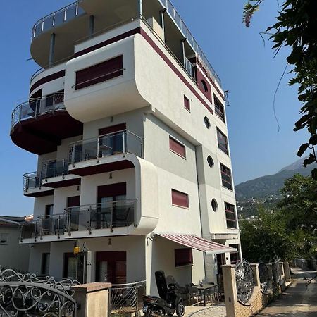 Compass Aparthotel Dobra Voda Esterno foto