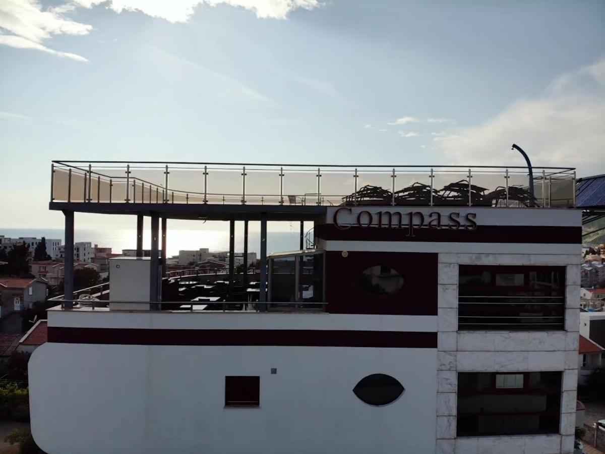 Compass Aparthotel Dobra Voda Esterno foto