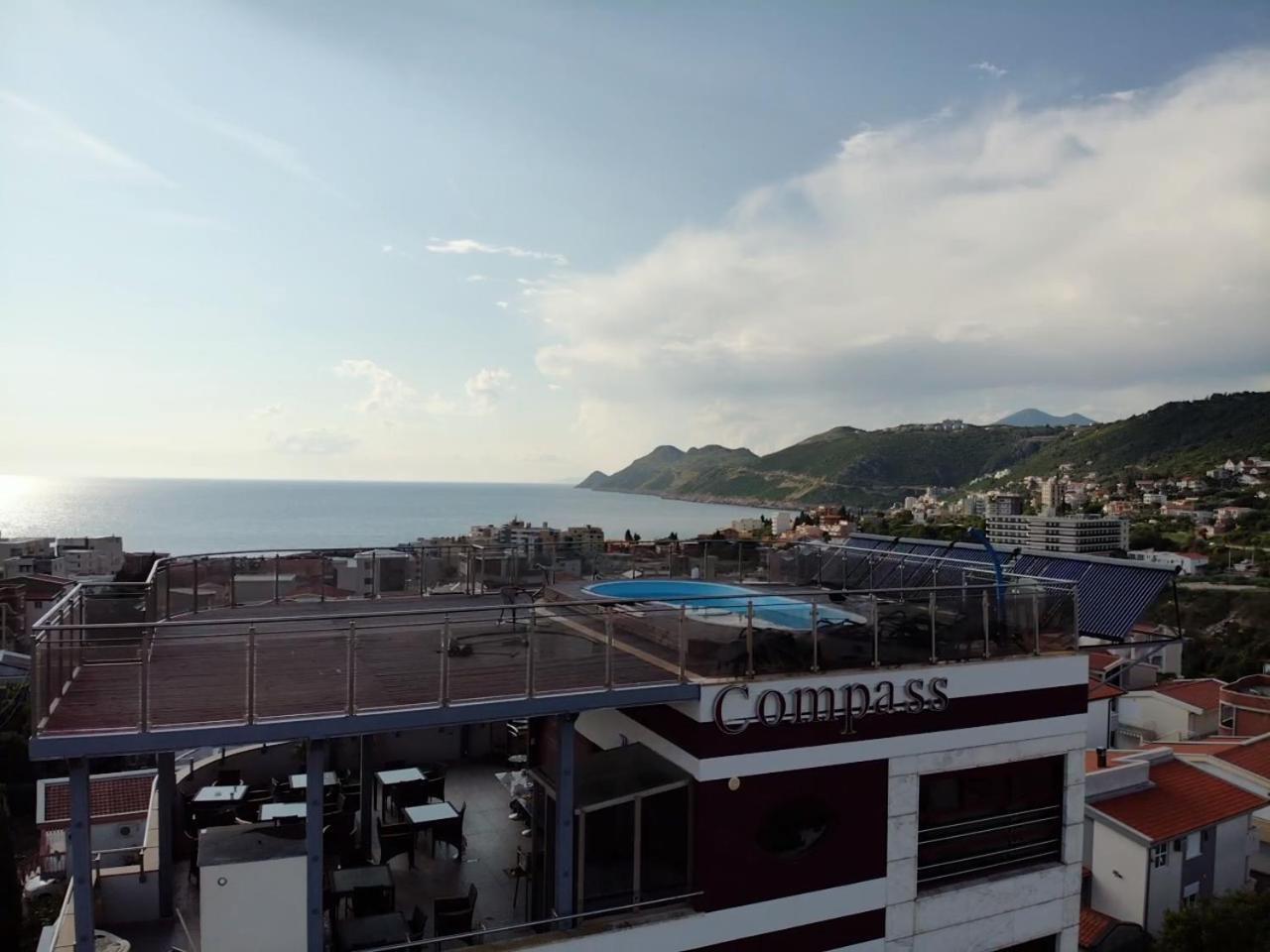 Compass Aparthotel Dobra Voda Esterno foto