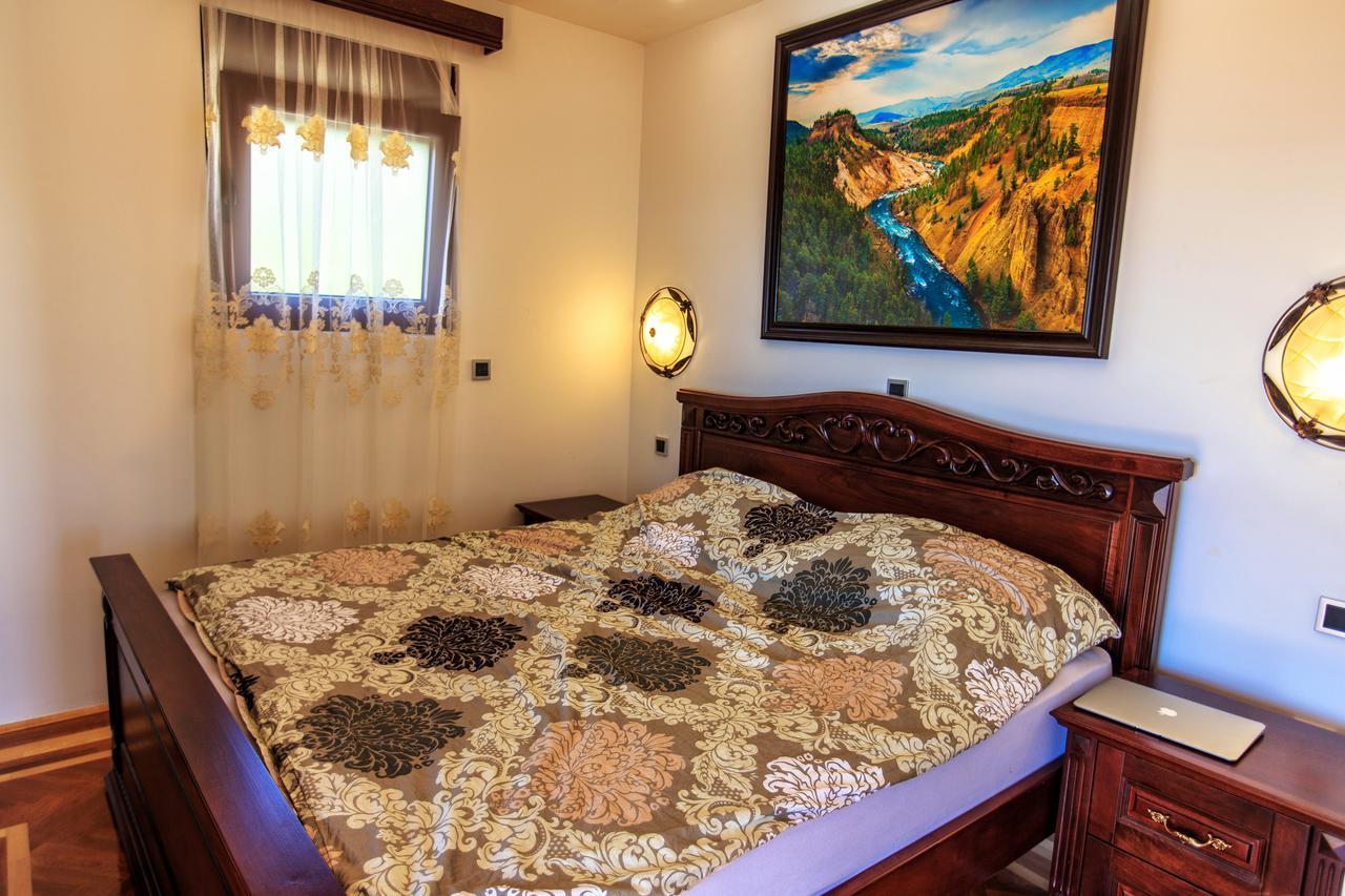 Compass Aparthotel Dobra Voda Esterno foto