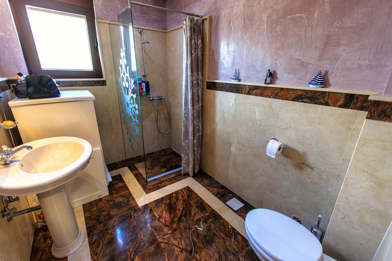 Compass Aparthotel Dobra Voda Esterno foto