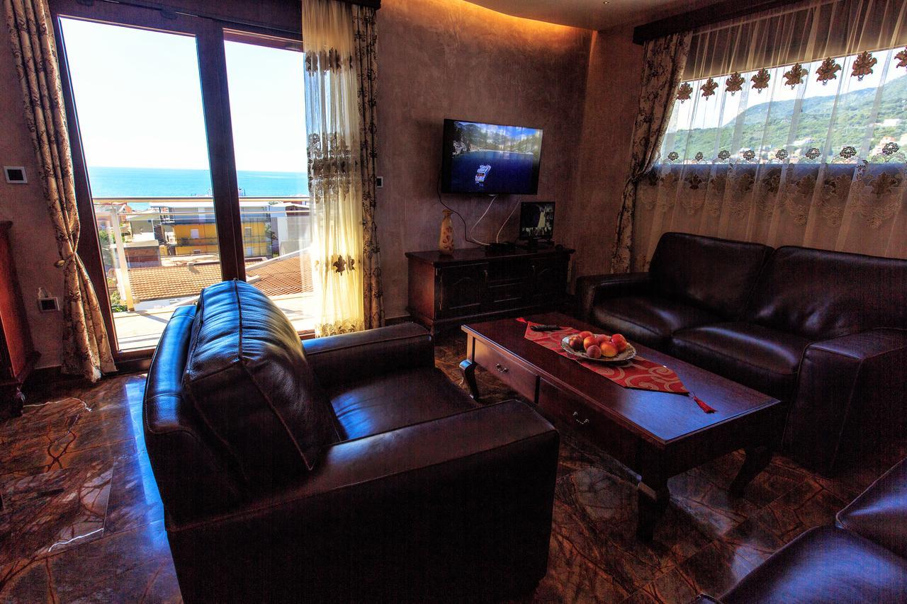 Compass Aparthotel Dobra Voda Esterno foto