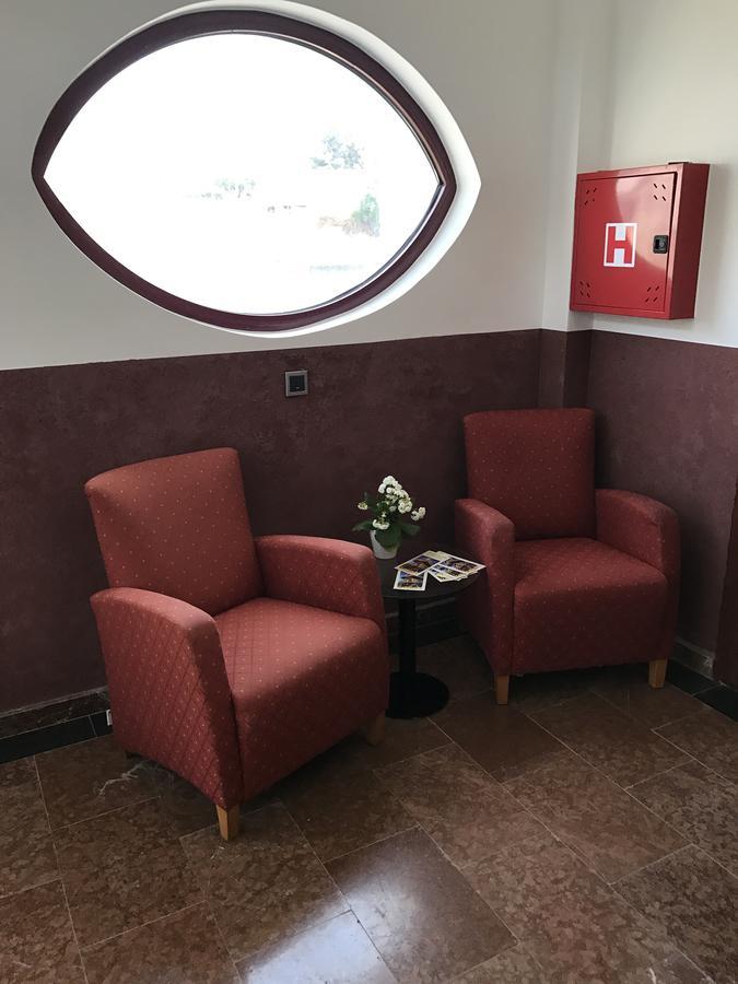 Compass Aparthotel Dobra Voda Esterno foto