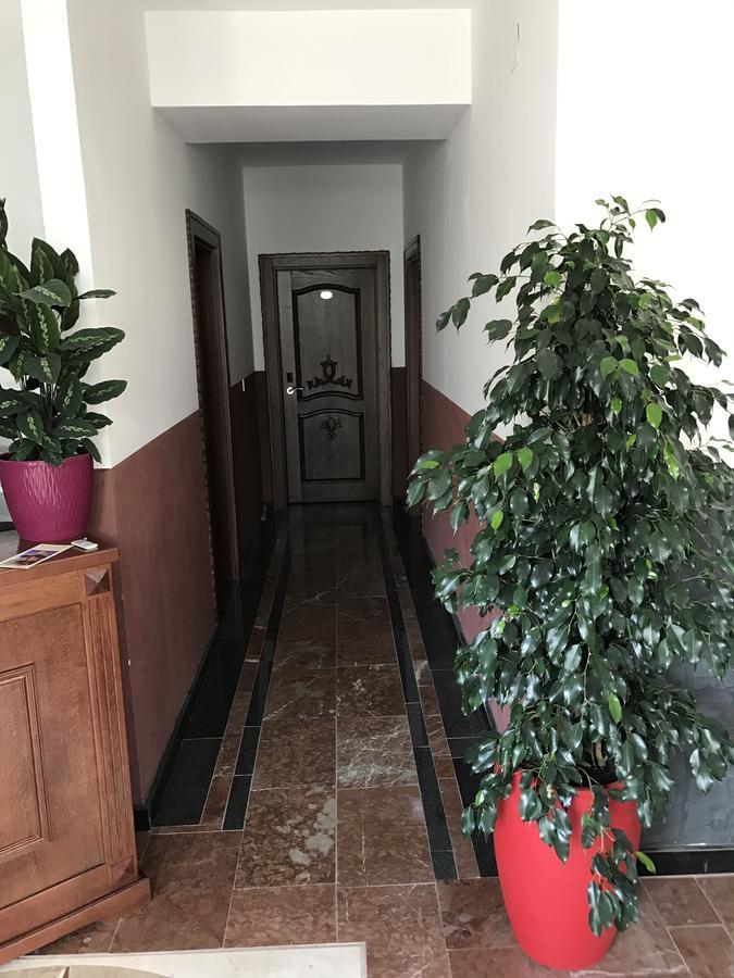 Compass Aparthotel Dobra Voda Esterno foto
