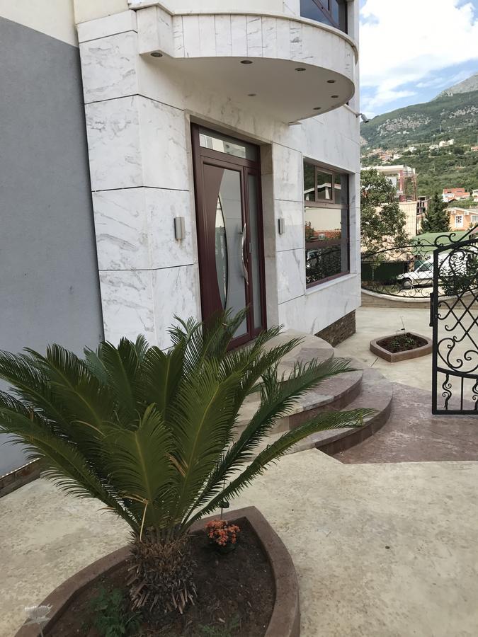 Compass Aparthotel Dobra Voda Esterno foto