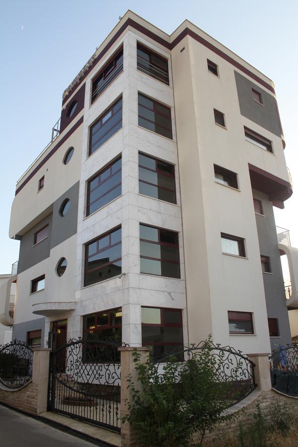 Compass Aparthotel Dobra Voda Esterno foto