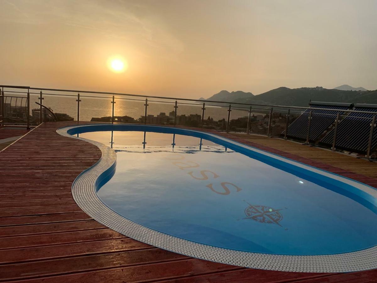 Compass Aparthotel Dobra Voda Esterno foto